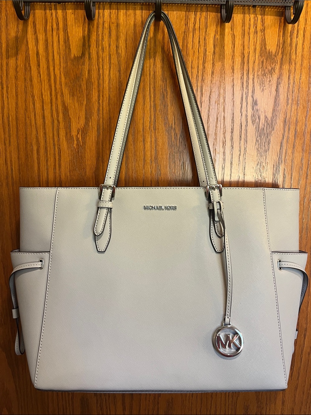 Michael Kors Gilly Large Saffiano Pale Gray Tote Bag